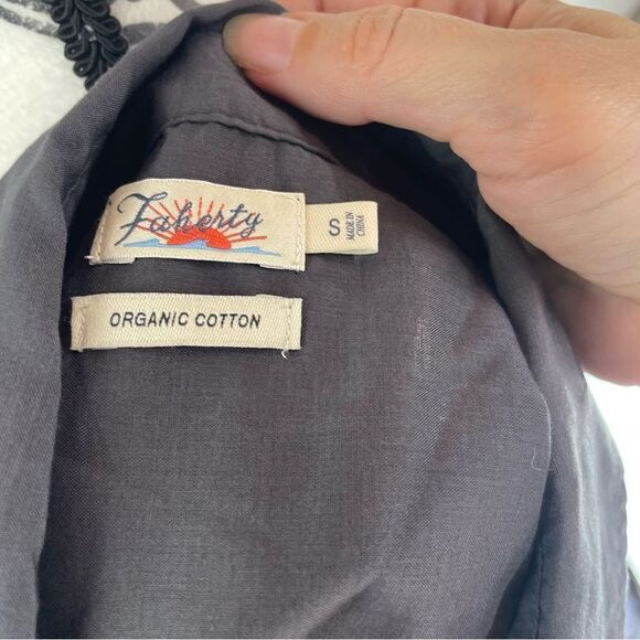 Faherty The Uptown Relaxed Fit Cotton Popover Top - Picture 7 of 8